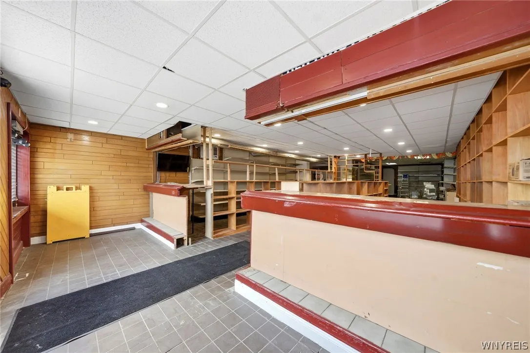 577 Ontario Street, Buffalo, New York 14207, Buffalo, New York 14207, 5 Bedrooms Bedrooms, ,2 BathroomsBathrooms,Residential,For Sale,577 Ontario Street, Buffalo, New York 14207,0,B1692446