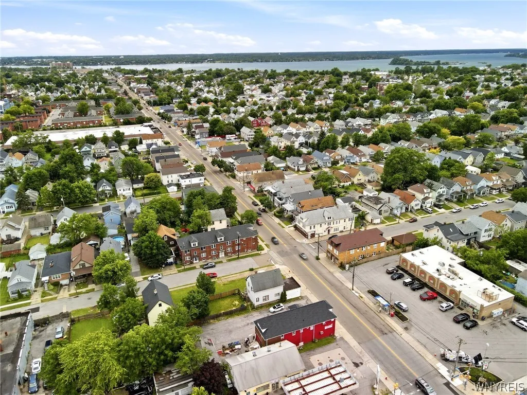 577 Ontario Street, Buffalo, New York 14207, Buffalo, New York 14207, 5 Bedrooms Bedrooms, ,2 BathroomsBathrooms,Residential,For Sale,577 Ontario Street, Buffalo, New York 14207,0,B1692446