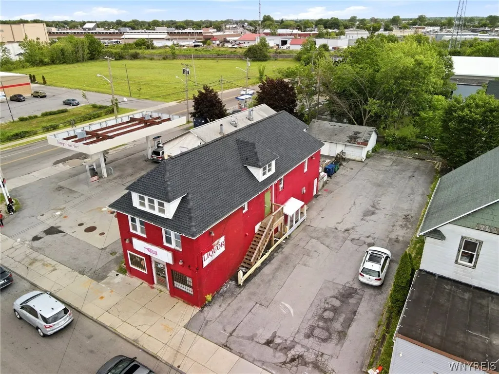 577 Ontario Street, Buffalo, New York 14207, Buffalo, New York 14207, 5 Bedrooms Bedrooms, ,2 BathroomsBathrooms,Residential,For Sale,577 Ontario Street, Buffalo, New York 14207,0,B1692446