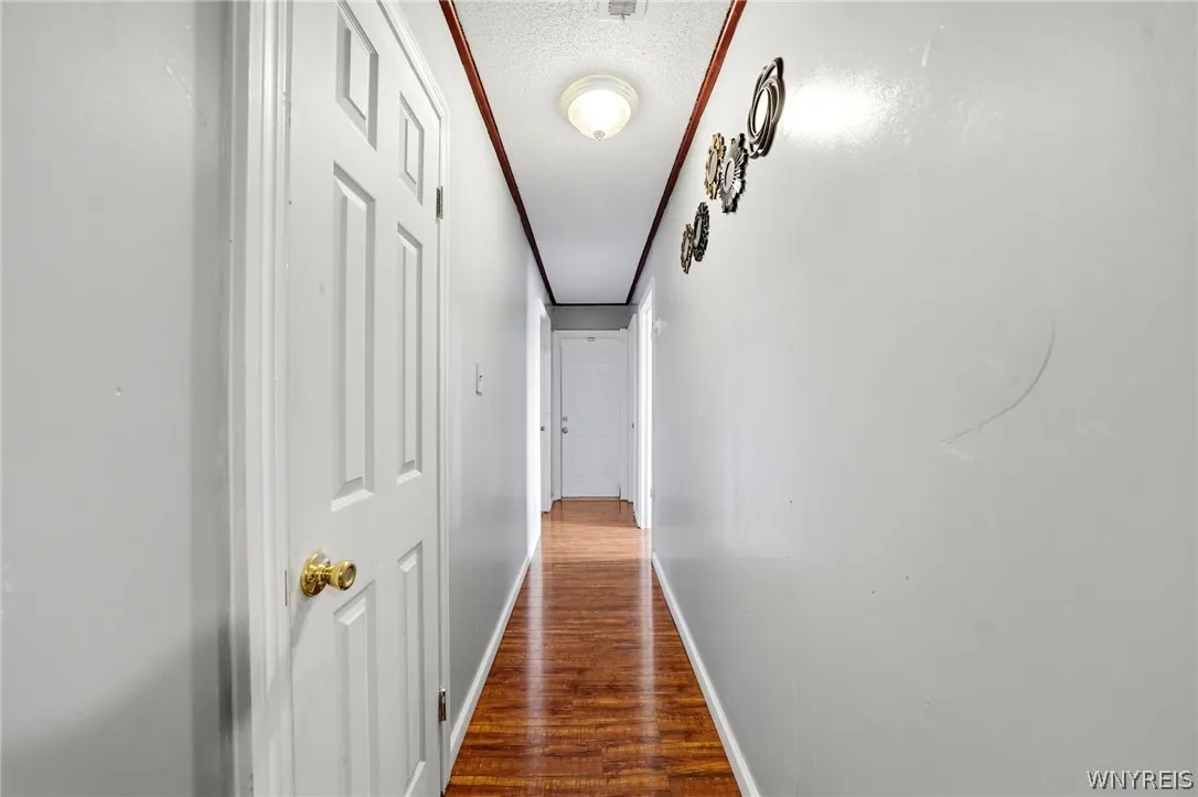 577 Ontario Street, Buffalo, New York 14207, Buffalo, New York 14207, 5 Bedrooms Bedrooms, ,2 BathroomsBathrooms,Residential,For Sale,577 Ontario Street, Buffalo, New York 14207,0,B1692446