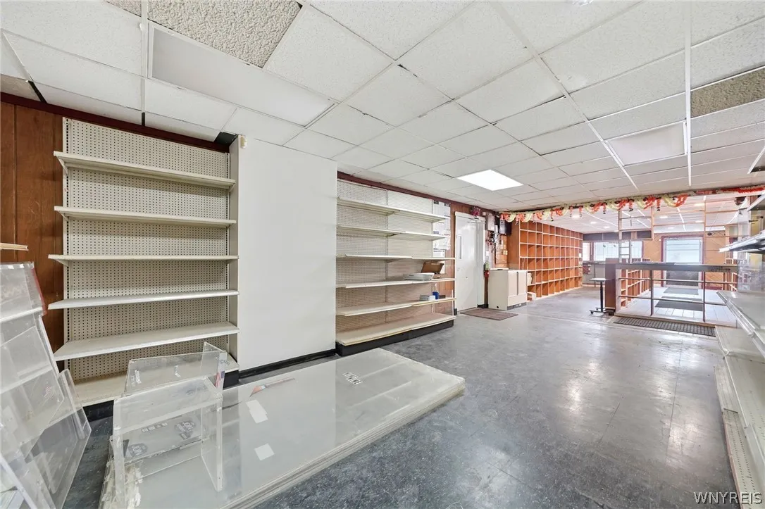 577 Ontario Street, Buffalo, New York 14207, Buffalo, New York 14207, 5 Bedrooms Bedrooms, ,2 BathroomsBathrooms,Residential,For Sale,577 Ontario Street, Buffalo, New York 14207,0,B1692446