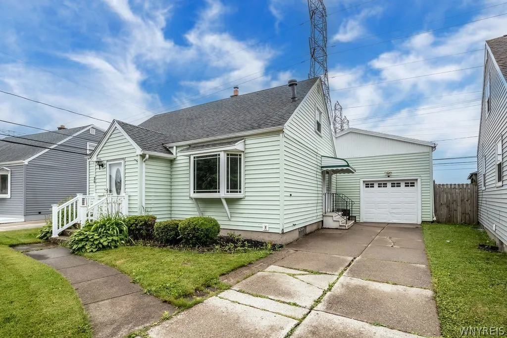 20 Nicholas Drive South, Tonawanda, New York 14150, Tonawanda, New York 14150, 3 Bedrooms Bedrooms, 7 Rooms Rooms,1 BathroomBathrooms,Residential,For Sale,20 Nicholas Drive South, Tonawanda, New York 14150,0,B1692783