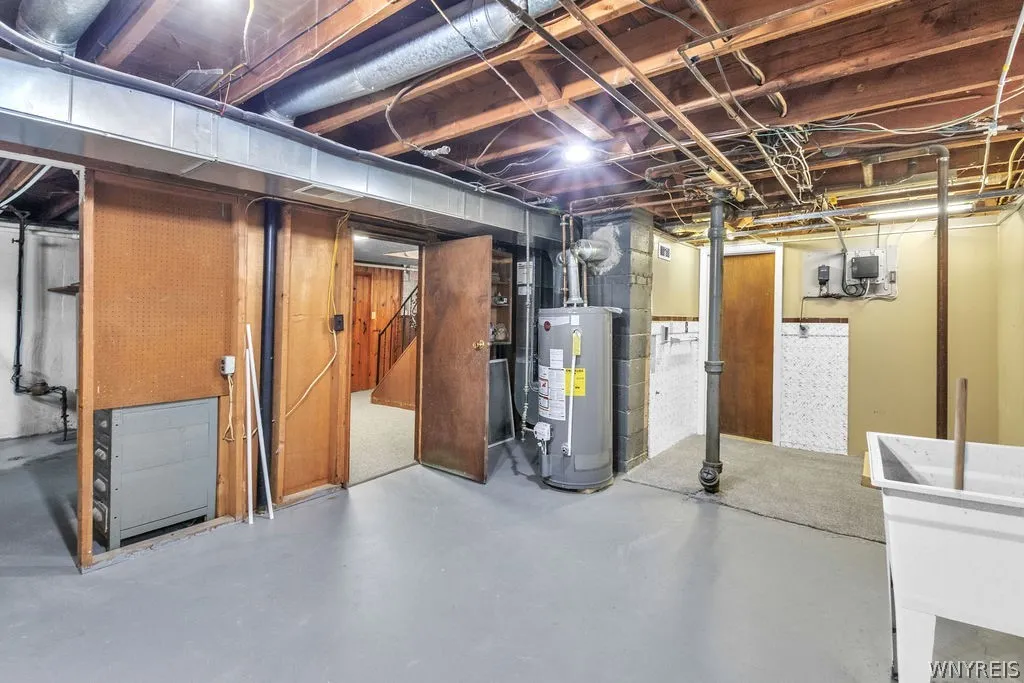20 Nicholas Drive South, Tonawanda, New York 14150, Tonawanda, New York 14150, 3 Bedrooms Bedrooms, 7 Rooms Rooms,1 BathroomBathrooms,Residential,For Sale,20 Nicholas Drive South, Tonawanda, New York 14150,0,B1692783