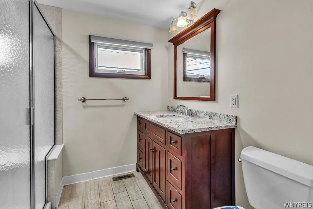 20 Nicholas Drive South, Tonawanda, New York 14150, Tonawanda, New York 14150, 3 Bedrooms Bedrooms, 7 Rooms Rooms,1 BathroomBathrooms,Residential,For Sale,20 Nicholas Drive South, Tonawanda, New York 14150,0,B1692783