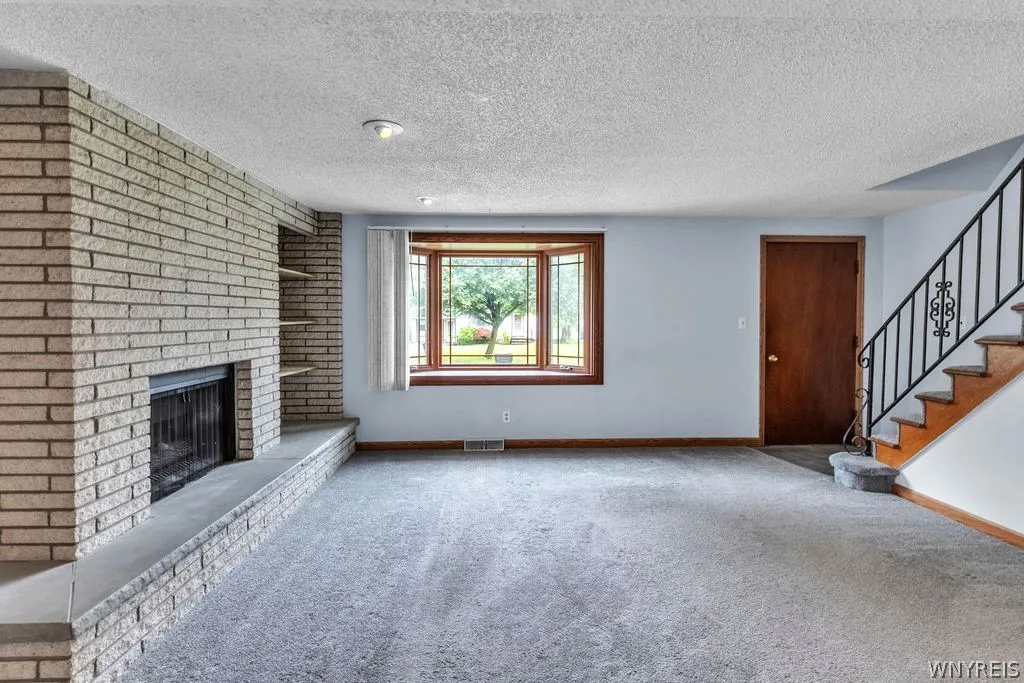 20 Nicholas Drive South, Tonawanda, New York 14150, Tonawanda, New York 14150, 3 Bedrooms Bedrooms, 7 Rooms Rooms,1 BathroomBathrooms,Residential,For Sale,20 Nicholas Drive South, Tonawanda, New York 14150,0,B1692783