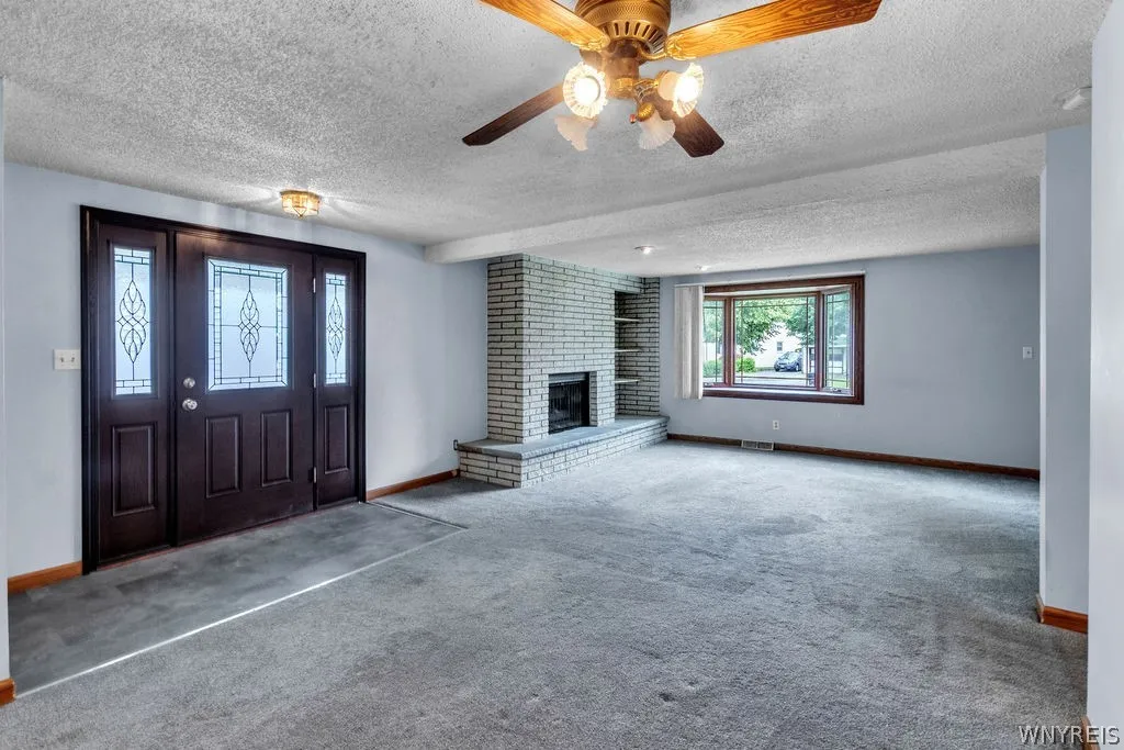20 Nicholas Drive South, Tonawanda, New York 14150, Tonawanda, New York 14150, 3 Bedrooms Bedrooms, 7 Rooms Rooms,1 BathroomBathrooms,Residential,For Sale,20 Nicholas Drive South, Tonawanda, New York 14150,0,B1692783