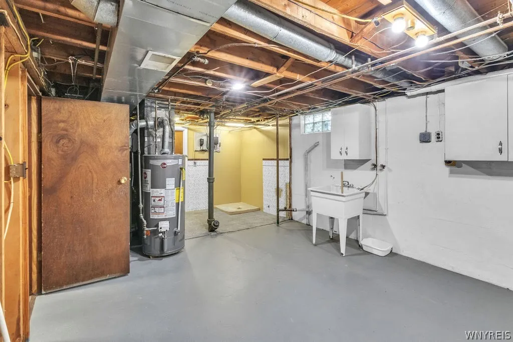 20 Nicholas Drive South, Tonawanda, New York 14150, Tonawanda, New York 14150, 3 Bedrooms Bedrooms, 7 Rooms Rooms,1 BathroomBathrooms,Residential,For Sale,20 Nicholas Drive South, Tonawanda, New York 14150,0,B1692783
