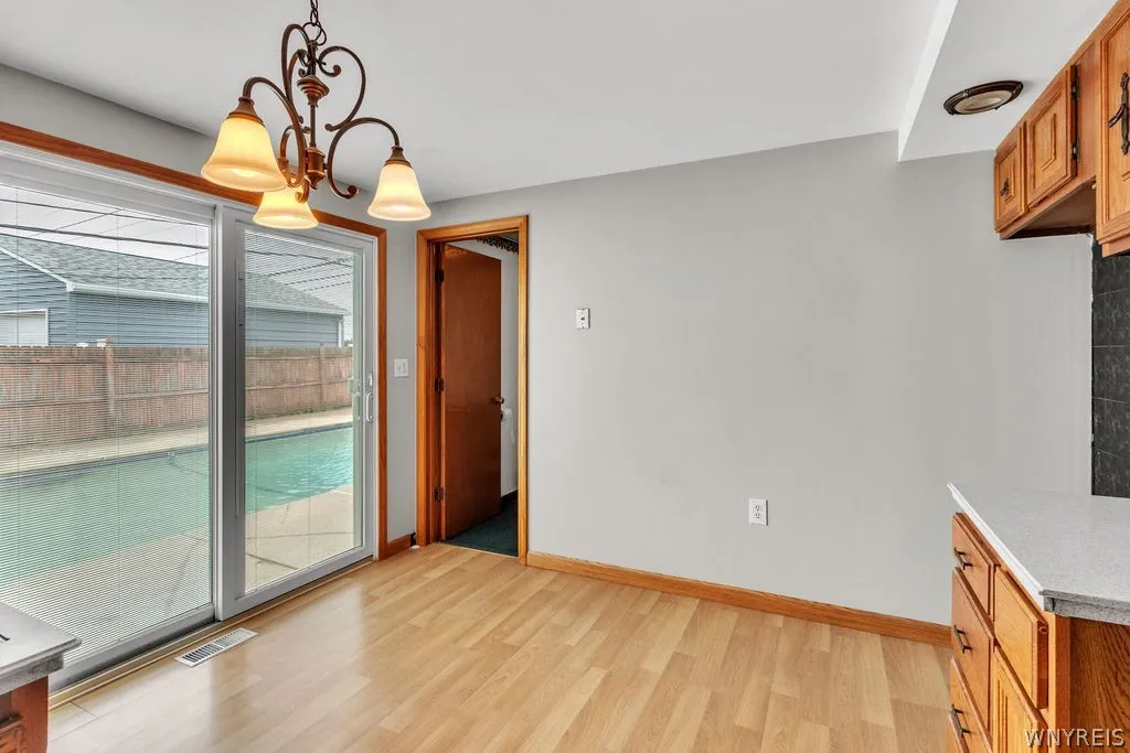 20 Nicholas Drive South, Tonawanda, New York 14150, Tonawanda, New York 14150, 3 Bedrooms Bedrooms, 7 Rooms Rooms,1 BathroomBathrooms,Residential,For Sale,20 Nicholas Drive South, Tonawanda, New York 14150,0,B1692783