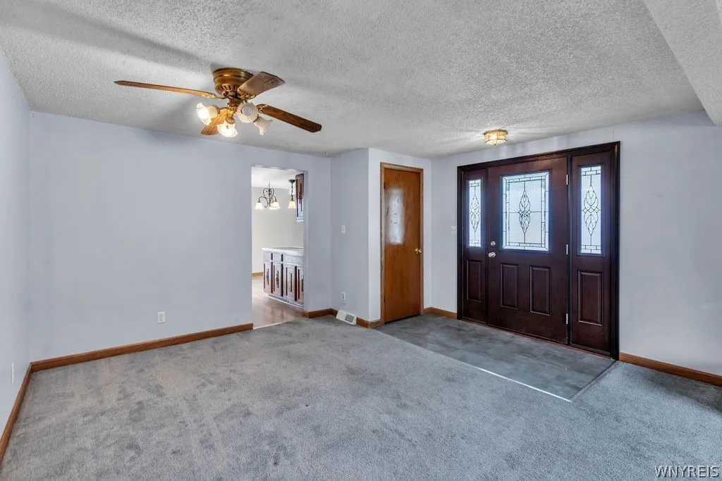 20 Nicholas Drive South, Tonawanda, New York 14150, Tonawanda, New York 14150, 3 Bedrooms Bedrooms, 7 Rooms Rooms,1 BathroomBathrooms,Residential,For Sale,20 Nicholas Drive South, Tonawanda, New York 14150,0,B1692783