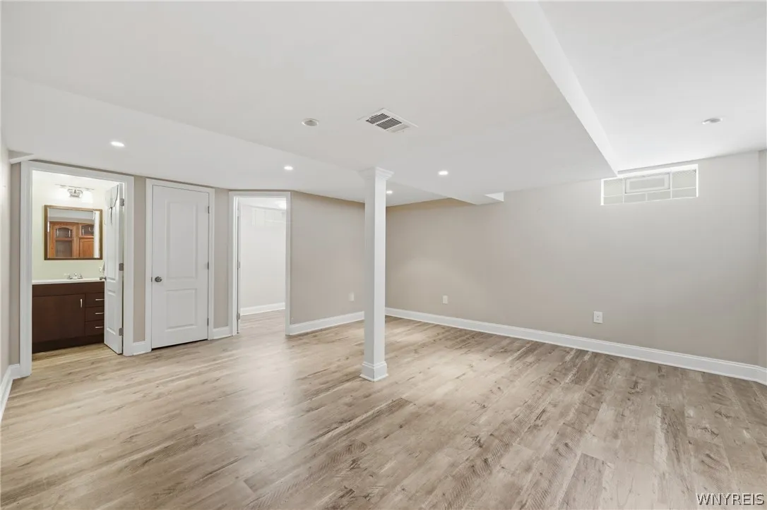 75 Glenside Avenue, Tonawanda, New York 14223, Tonawanda, New York 14223, 3 Bedrooms Bedrooms, 8 Rooms Rooms,2 BathroomsBathrooms,Residential,For Sale,75 Glenside Avenue, Tonawanda, New York 14223,0,B1693314