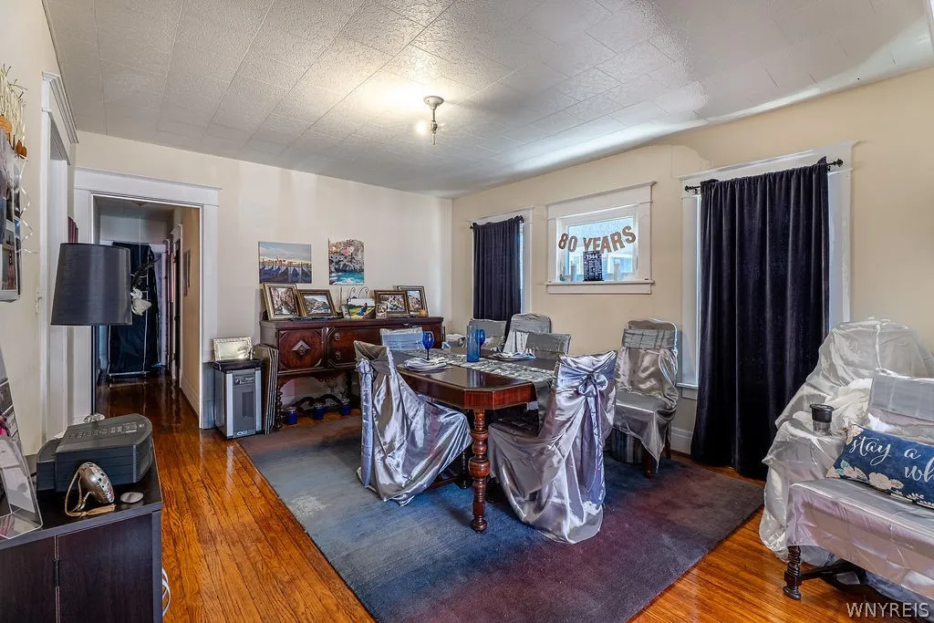 16 North Park Avenue, Buffalo, New York 14216, Buffalo, New York 14216, 6 Bedrooms Bedrooms, ,2 BathroomsBathrooms,Residential,For Sale,16 North Park Avenue, Buffalo, New York 14216,0,B1692301