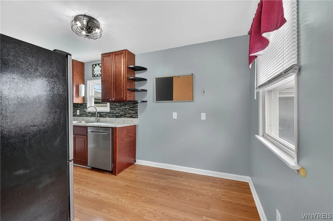 304 Vicksburg Avenue, Tonawanda, New York 14150, Tonawanda, New York 14150, 3 Bedrooms Bedrooms, 7 Rooms Rooms,2 BathroomsBathrooms,Residential,For Sale,304 Vicksburg Avenue, Tonawanda, New York 14150,0,B1693090