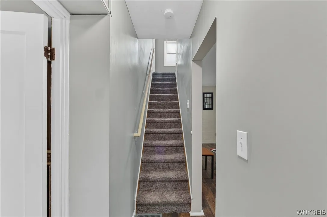304 Vicksburg Avenue, Tonawanda, New York 14150, Tonawanda, New York 14150, 3 Bedrooms Bedrooms, 7 Rooms Rooms,2 BathroomsBathrooms,Residential,For Sale,304 Vicksburg Avenue, Tonawanda, New York 14150,0,B1693090