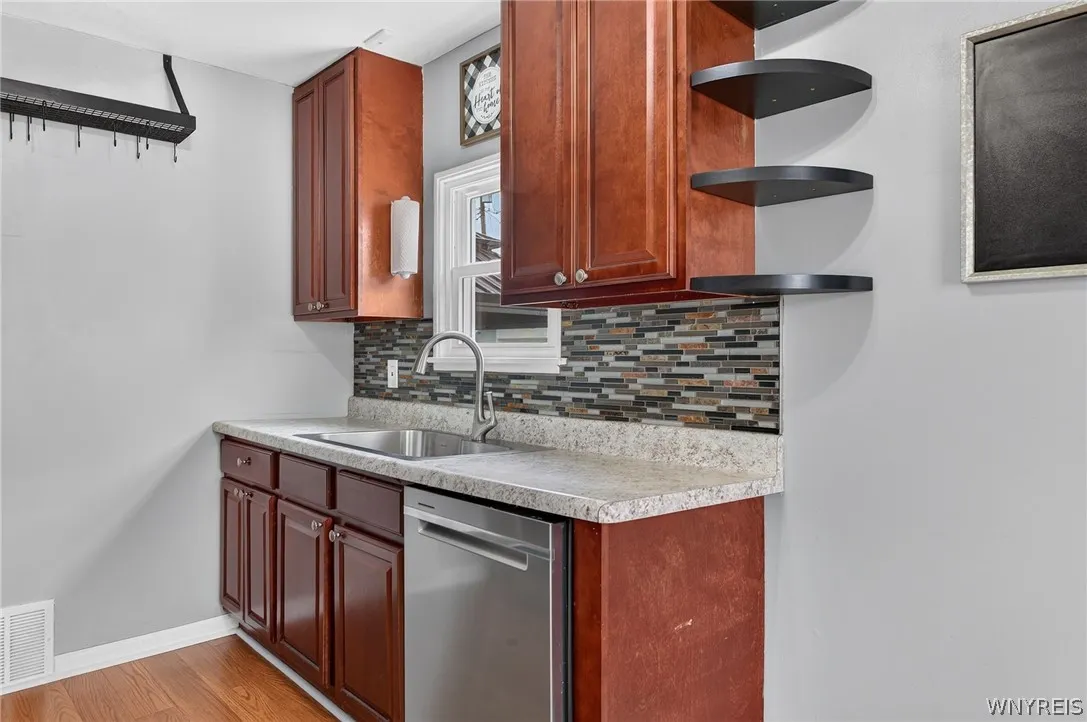 304 Vicksburg Avenue, Tonawanda, New York 14150, Tonawanda, New York 14150, 3 Bedrooms Bedrooms, 7 Rooms Rooms,2 BathroomsBathrooms,Residential,For Sale,304 Vicksburg Avenue, Tonawanda, New York 14150,0,B1693090