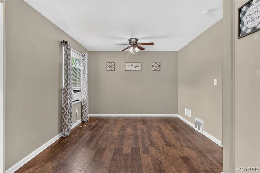 304 Vicksburg Avenue, Tonawanda, New York 14150, Tonawanda, New York 14150, 3 Bedrooms Bedrooms, 7 Rooms Rooms,2 BathroomsBathrooms,Residential,For Sale,304 Vicksburg Avenue, Tonawanda, New York 14150,0,B1693090