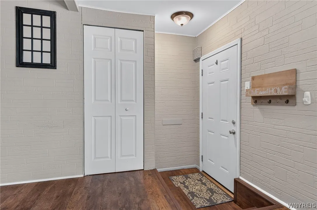 304 Vicksburg Avenue, Tonawanda, New York 14150, Tonawanda, New York 14150, 3 Bedrooms Bedrooms, 7 Rooms Rooms,2 BathroomsBathrooms,Residential,For Sale,304 Vicksburg Avenue, Tonawanda, New York 14150,0,B1693090