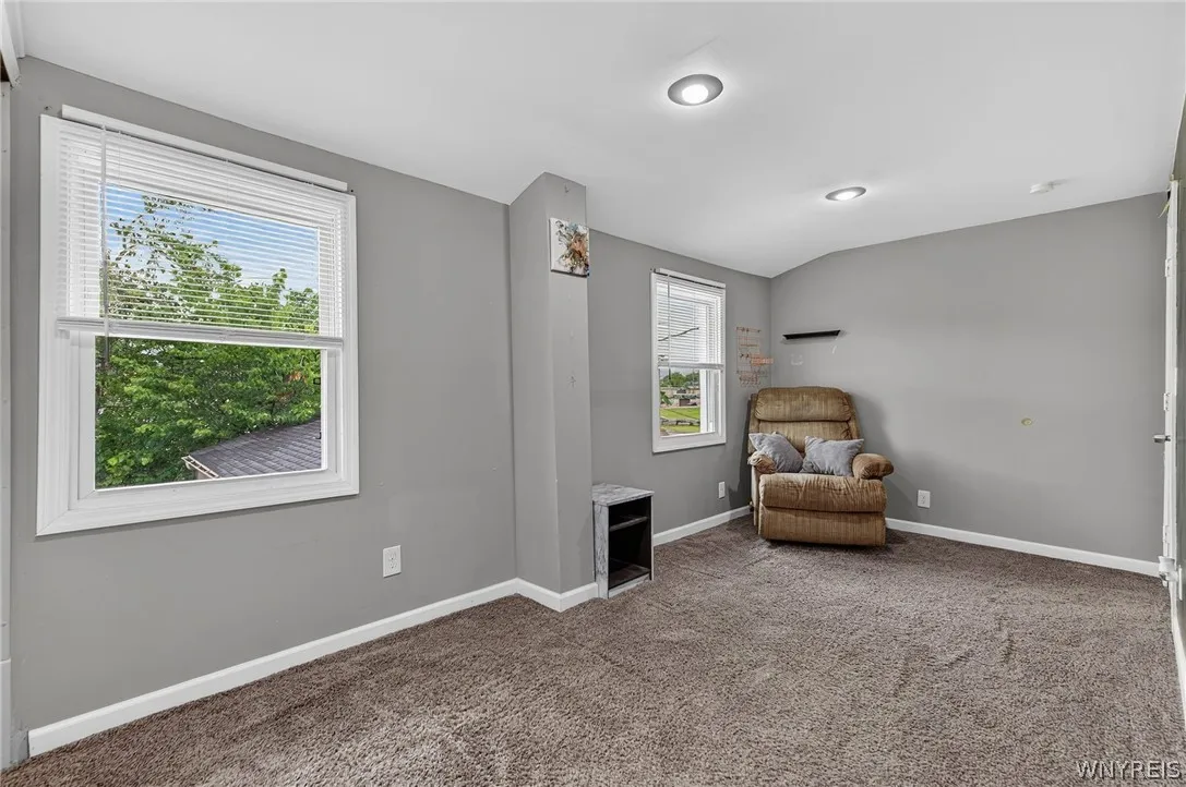 304 Vicksburg Avenue, Tonawanda, New York 14150, Tonawanda, New York 14150, 3 Bedrooms Bedrooms, 7 Rooms Rooms,2 BathroomsBathrooms,Residential,For Sale,304 Vicksburg Avenue, Tonawanda, New York 14150,0,B1693090