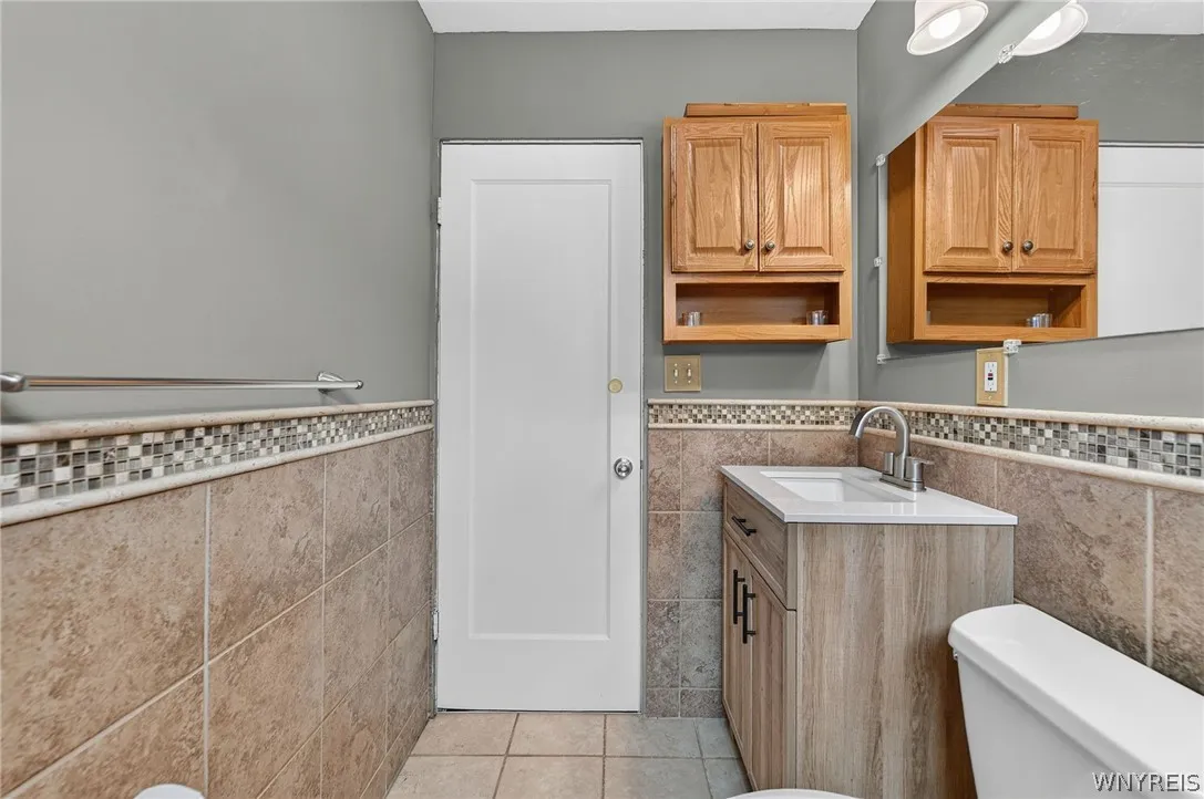 304 Vicksburg Avenue, Tonawanda, New York 14150, Tonawanda, New York 14150, 3 Bedrooms Bedrooms, 7 Rooms Rooms,2 BathroomsBathrooms,Residential,For Sale,304 Vicksburg Avenue, Tonawanda, New York 14150,0,B1693090