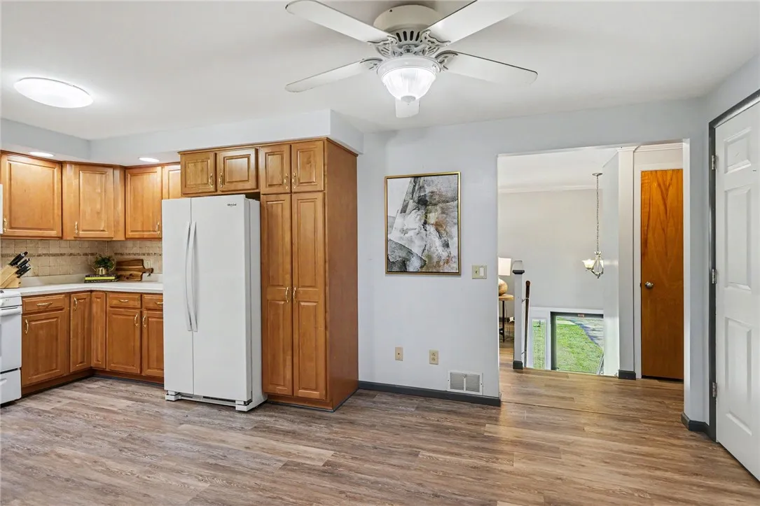 134 Lake Road, Avon, New York 14414, Avon, New York 14414, 4 Bedrooms Bedrooms, 7 Rooms Rooms,3 BathroomsBathrooms,Residential,For Sale,134 Lake Road, Avon, New York 14414,0,R1692270