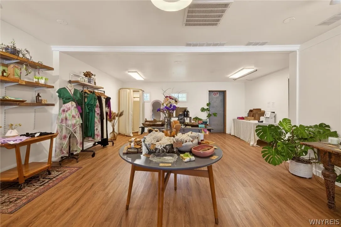STOREFRONT 1
