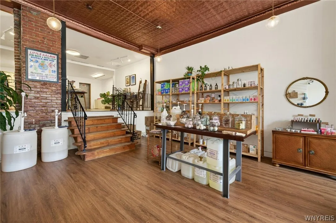 STOREFRONT 1