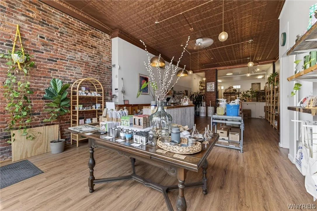 STOREFRONT 1