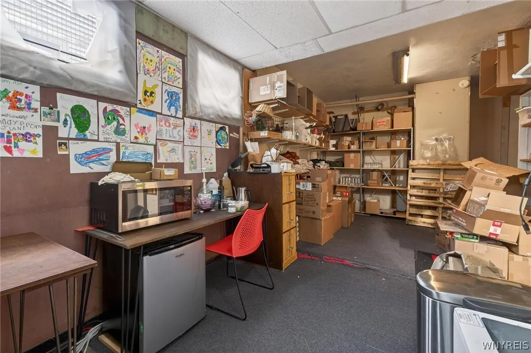 STOREFRONT 1 BACKSTOCK