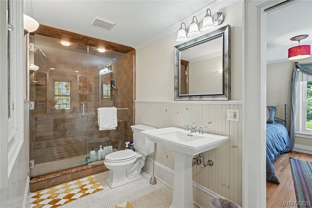 5222 Columbia Avenue, Hamburg, New York 14075, Hamburg, New York 14075, 3 Bedrooms Bedrooms, 8 Rooms Rooms,2 BathroomsBathrooms,Residential,For Sale,5222 Columbia Avenue, Hamburg, New York 14075,0,B1693450