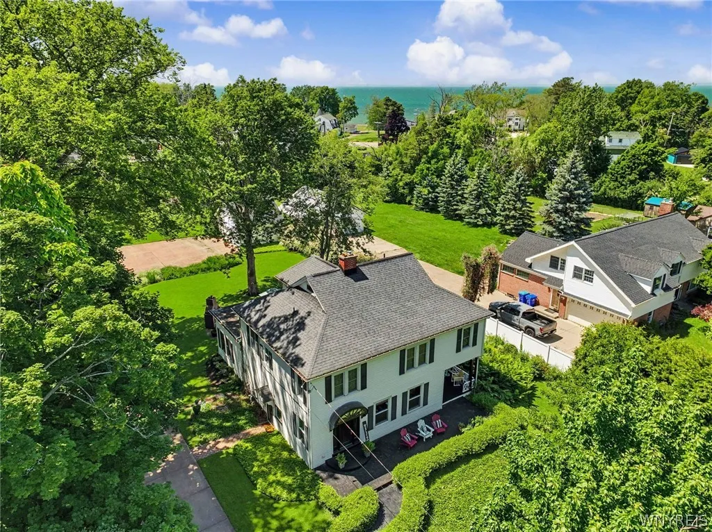 5222 Columbia Avenue, Hamburg, New York 14075, Hamburg, New York 14075, 3 Bedrooms Bedrooms, 8 Rooms Rooms,2 BathroomsBathrooms,Residential,For Sale,5222 Columbia Avenue, Hamburg, New York 14075,0,B1693450