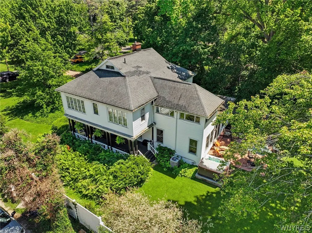 5222 Columbia Avenue, Hamburg, New York 14075, Hamburg, New York 14075, 3 Bedrooms Bedrooms, 8 Rooms Rooms,2 BathroomsBathrooms,Residential,For Sale,5222 Columbia Avenue, Hamburg, New York 14075,0,B1693450