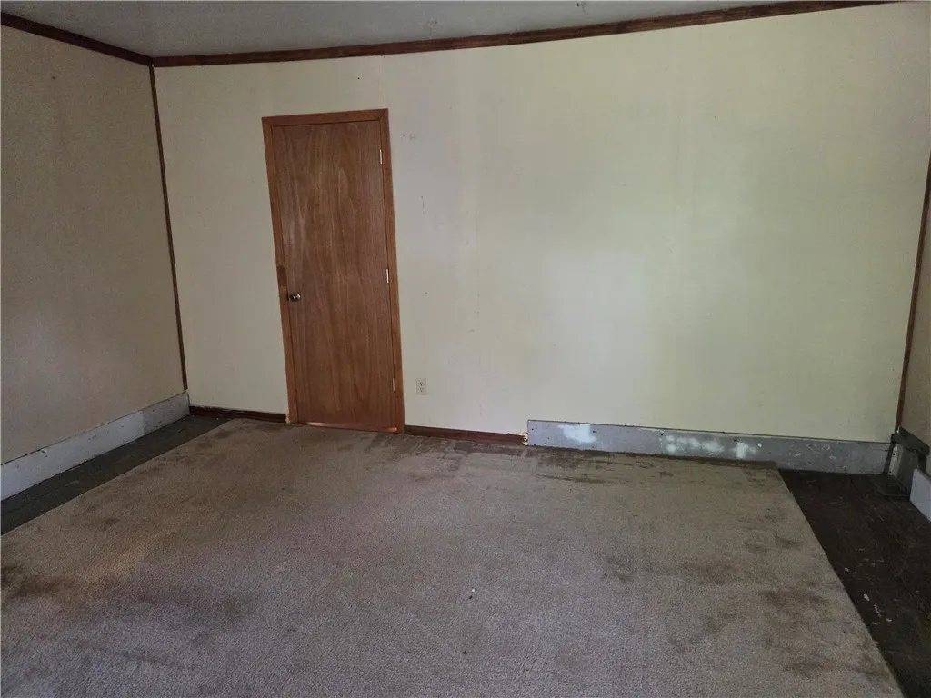 5 South Hill Road, Van Etten, New York 14889, Van Etten, New York 14889, 4 Bedroom Bedrooms, 9 Room Rooms,1 BathroomBathrooms,Residential,For Sale,5 South Hill Road, Van Etten, New York 14889,0,R1691748