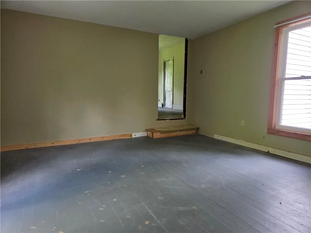 5 South Hill Road, Van Etten, New York 14889, Van Etten, New York 14889, 4 Bedroom Bedrooms, 9 Room Rooms,1 BathroomBathrooms,Residential,For Sale,5 South Hill Road, Van Etten, New York 14889,0,R1691748