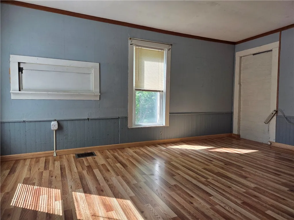 5 South Hill Road, Van Etten, New York 14889, Van Etten, New York 14889, 4 Bedroom Bedrooms, 9 Room Rooms,1 BathroomBathrooms,Residential,For Sale,5 South Hill Road, Van Etten, New York 14889,0,R1691748
