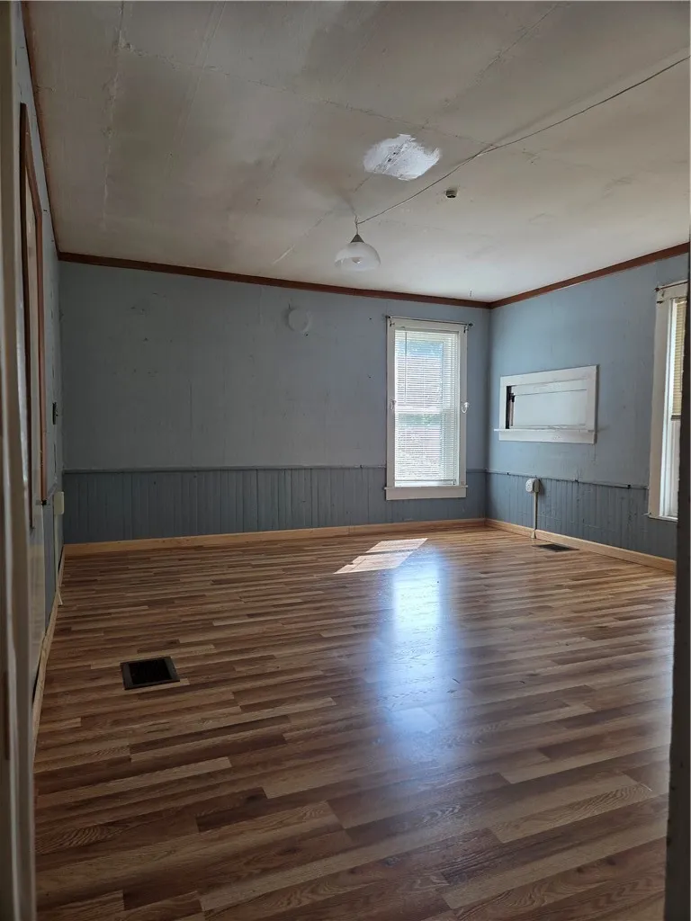 5 South Hill Road, Van Etten, New York 14889, Van Etten, New York 14889, 4 Bedroom Bedrooms, 9 Room Rooms,1 BathroomBathrooms,Residential,For Sale,5 South Hill Road, Van Etten, New York 14889,0,R1691748