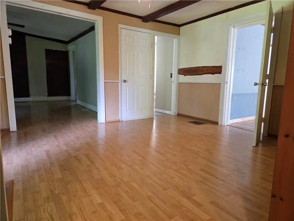 5 South Hill Road, Van Etten, New York 14889, Van Etten, New York 14889, 4 Bedroom Bedrooms, 9 Room Rooms,1 BathroomBathrooms,Residential,For Sale,5 South Hill Road, Van Etten, New York 14889,0,R1691748