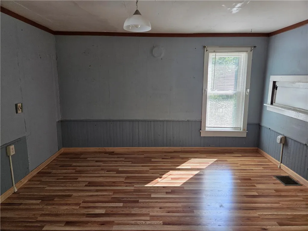 5 South Hill Road, Van Etten, New York 14889, Van Etten, New York 14889, 4 Bedroom Bedrooms, 9 Room Rooms,1 BathroomBathrooms,Residential,For Sale,5 South Hill Road, Van Etten, New York 14889,0,R1691748