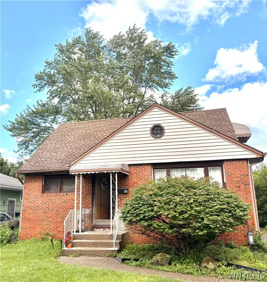 161 Margaret Road, Amherst, New York 14226, Amherst, New York 14226, 4 Bedroom Bedrooms, 8 Room Rooms,2 BathroomBathrooms,Residential,Closed,161 Margaret Road, Amherst, New York 14226,0,B1693448