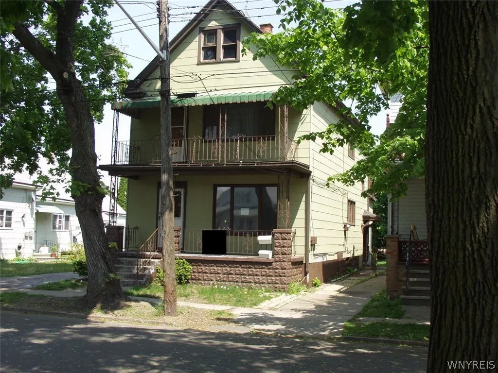 35 Weiss Street, Buffalo, New York 14206, Buffalo, New York 14206, 4 Bedrooms Bedrooms, ,2 BathroomsBathrooms,Residential,For Sale,35 Weiss Street, Buffalo, New York 14206,0,B1691241