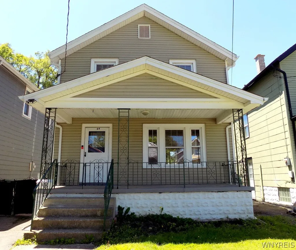 69 Lockwood Avenue, Buffalo, New York 14220, Buffalo, New York 14220, 3 Bedrooms Bedrooms, 6 Rooms Rooms,1 BathroomBathrooms,Residential,For Sale,69 Lockwood Avenue, Buffalo, New York 14220,0,B1691422