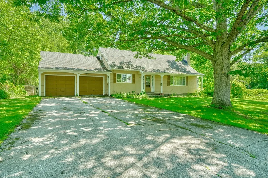 296 Kirk Road, Greece, New York 14612, Greece, New York 14612, 3 Bedroom Bedrooms, 8 Room Rooms,2 BathroomBathrooms,Residential,Closed,296 Kirk Road, Greece, New York 14612,0,R1693771