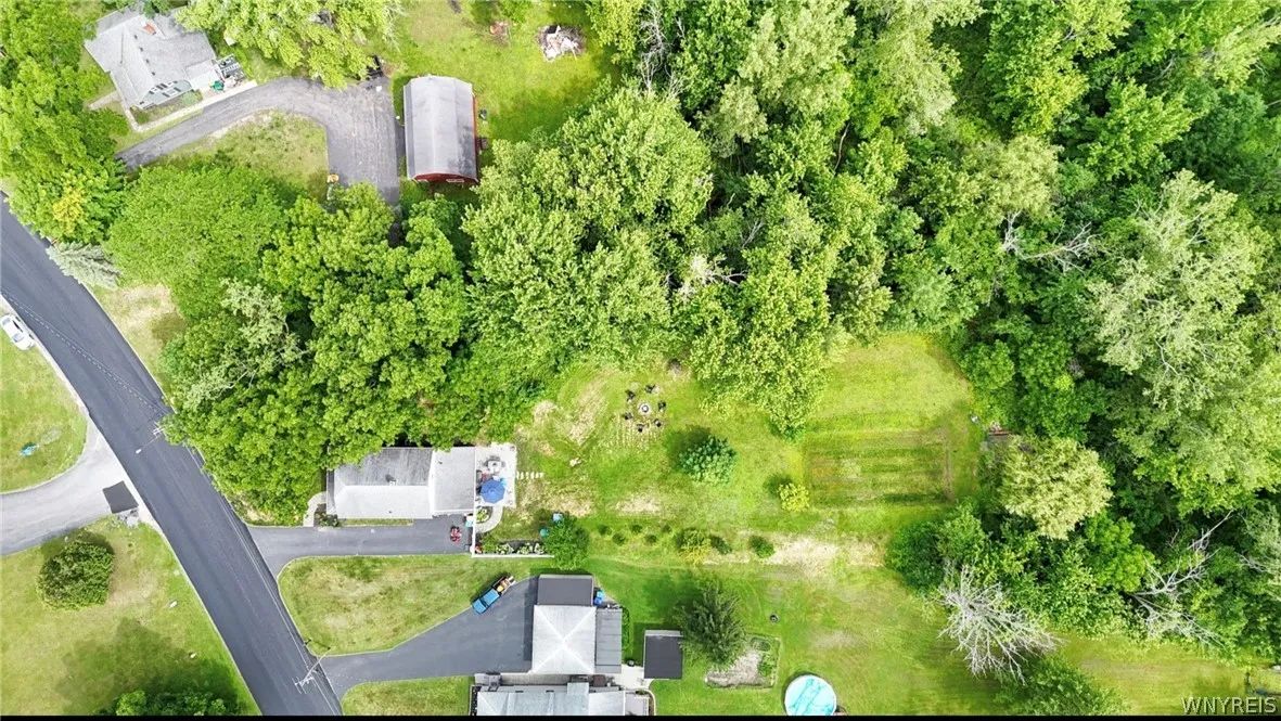 8080 Stahley Road, Clarence, New York 14051, Clarence, New York 14051, 5 Bedrooms Bedrooms, 8 Rooms Rooms,1 BathroomBathrooms,Residential,For Sale,8080 Stahley Road, Clarence, New York 14051,0,B1691003