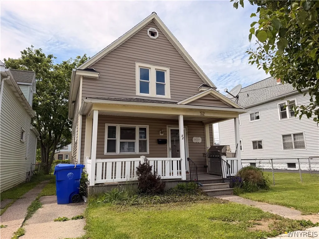 52 Stephenson Avenue, West Seneca, New York 14224, West Seneca, New York 14224, 2 Bedrooms Bedrooms, 8 Rooms Rooms,1 BathroomBathrooms,Residential,For Sale,52 Stephenson Avenue, West Seneca, New York 14224,0,B1693676