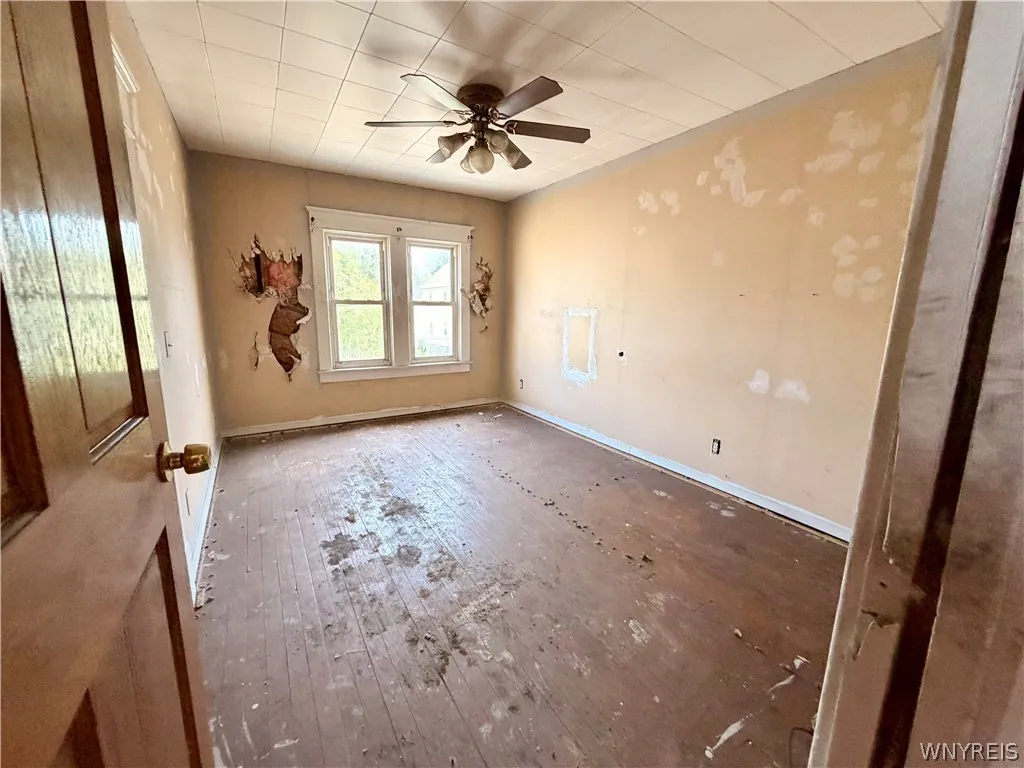52 Stephenson Avenue, West Seneca, New York 14224, West Seneca, New York 14224, 2 Bedrooms Bedrooms, 8 Rooms Rooms,1 BathroomBathrooms,Residential,For Sale,52 Stephenson Avenue, West Seneca, New York 14224,0,B1693676