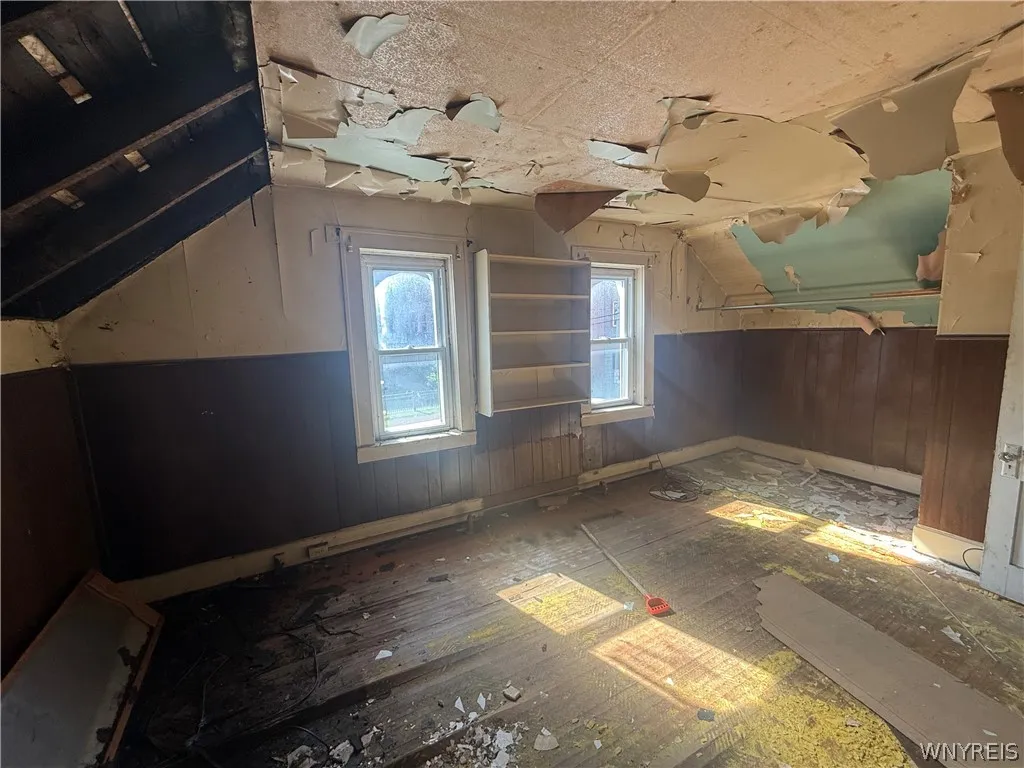 309 Maple Street, Buffalo, New York 14204, Buffalo, New York 14204, 5 Bedrooms Bedrooms, ,4 BathroomsBathrooms,Residential,For Sale,309 Maple Street, Buffalo, New York 14204,0,B1692133