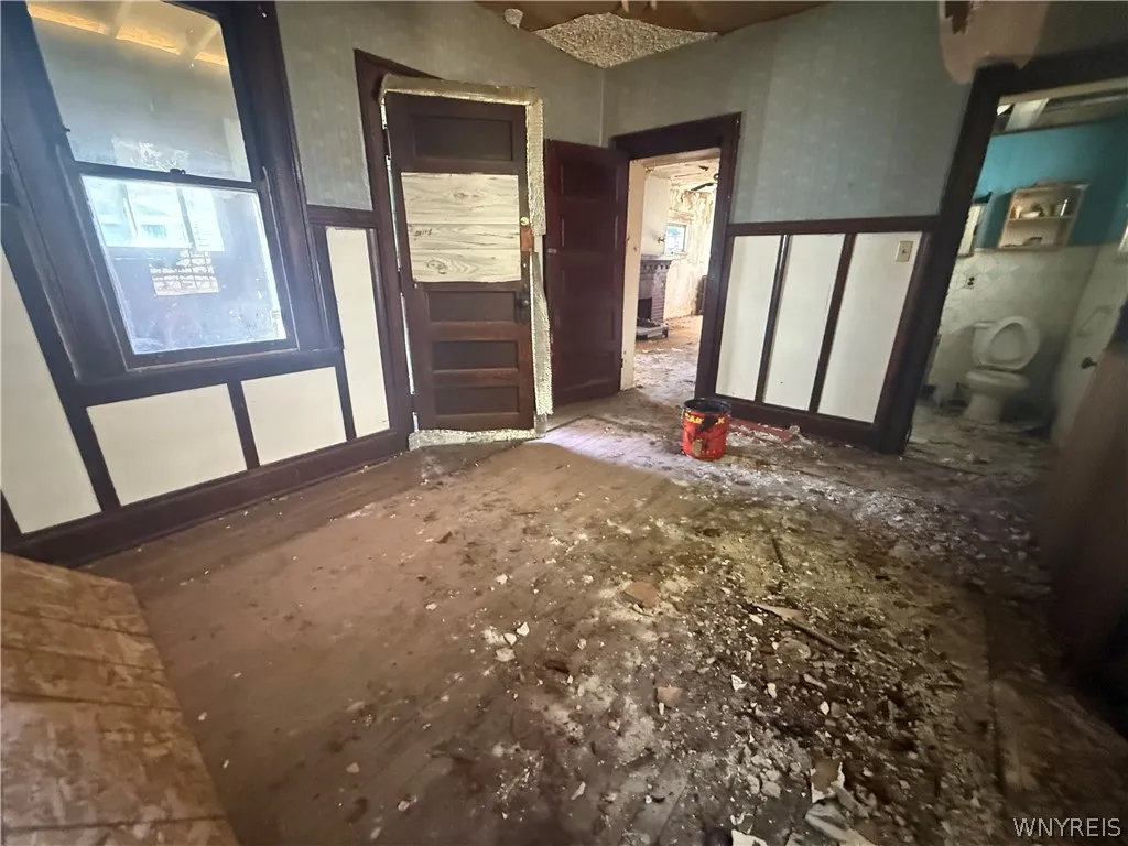309 Maple Street, Buffalo, New York 14204, Buffalo, New York 14204, 5 Bedrooms Bedrooms, ,4 BathroomsBathrooms,Residential,For Sale,309 Maple Street, Buffalo, New York 14204,0,B1692133