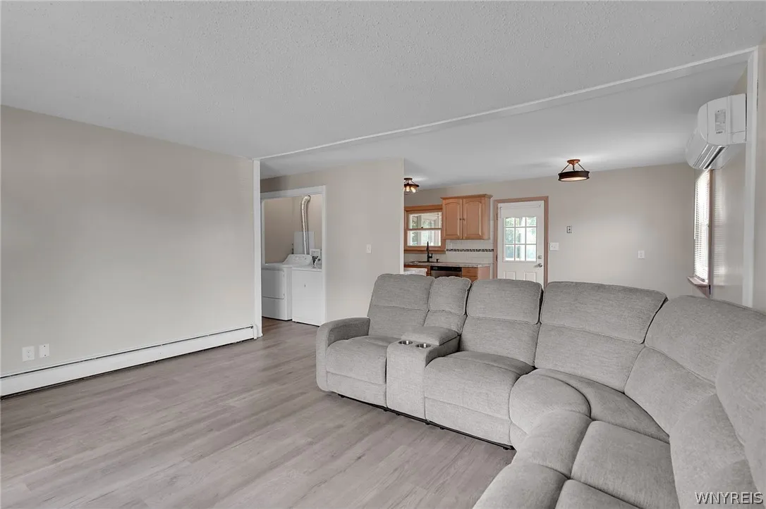 201 Dupont Avenue, Tonawanda, New York 14150, Tonawanda, New York 14150, 3 Bedrooms Bedrooms, 6 Rooms Rooms,1 BathroomBathrooms,Residential,For Sale,201 Dupont Avenue, Tonawanda, New York 14150,0,B1693717