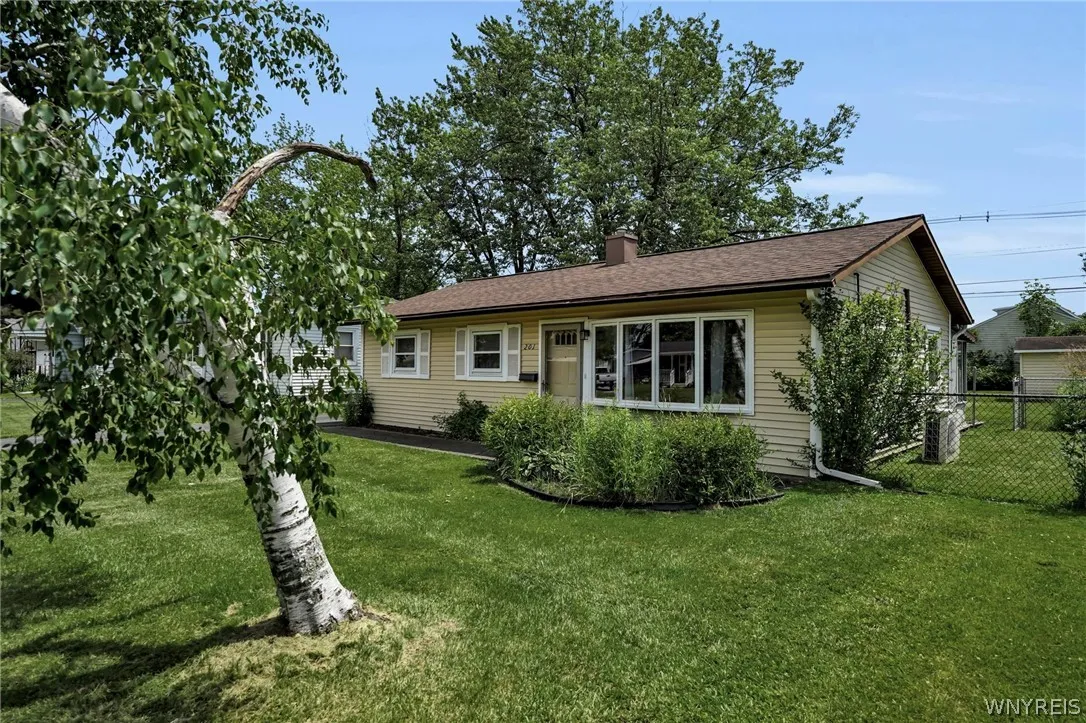 201 Dupont Avenue, Tonawanda, New York 14150, Tonawanda, New York 14150, 3 Bedrooms Bedrooms, 6 Rooms Rooms,1 BathroomBathrooms,Residential,For Sale,201 Dupont Avenue, Tonawanda, New York 14150,0,B1693717