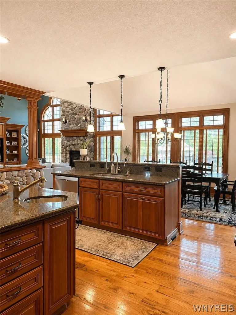 6275 Kraus Road, Clarence, New York 14032, Clarence, New York 14032, 5 Bedrooms Bedrooms, 11 Rooms Rooms,3 BathroomsBathrooms,Residential,For Sale,6275 Kraus Road, Clarence, New York 14032,0,B1692505