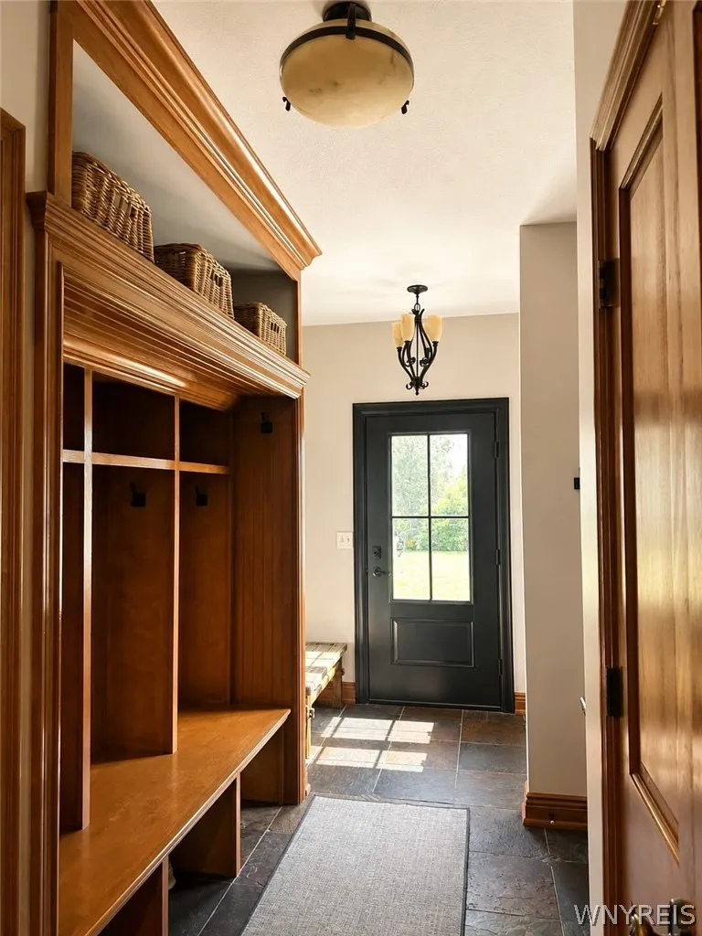 6275 Kraus Road, Clarence, New York 14032, Clarence, New York 14032, 5 Bedrooms Bedrooms, 11 Rooms Rooms,3 BathroomsBathrooms,Residential,For Sale,6275 Kraus Road, Clarence, New York 14032,0,B1692505