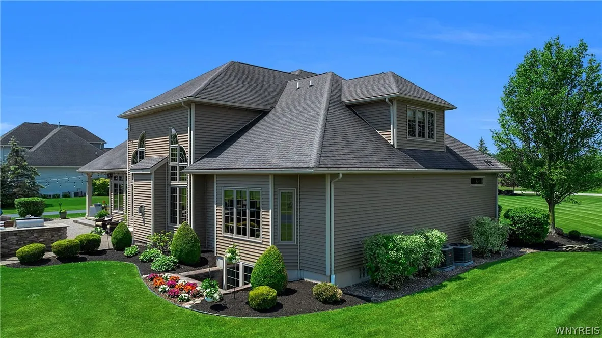 6275 Kraus Road, Clarence, New York 14032, Clarence, New York 14032, 5 Bedrooms Bedrooms, 11 Rooms Rooms,3 BathroomsBathrooms,Residential,For Sale,6275 Kraus Road, Clarence, New York 14032,0,B1692505